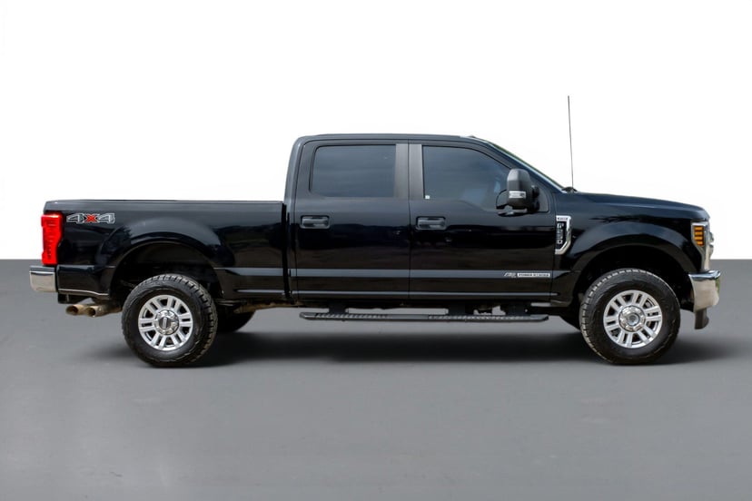 2018 Ford F-250 - Image 2
