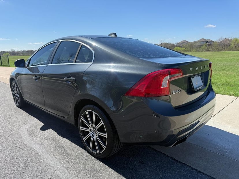 2014 Volvo S60 - Image 3