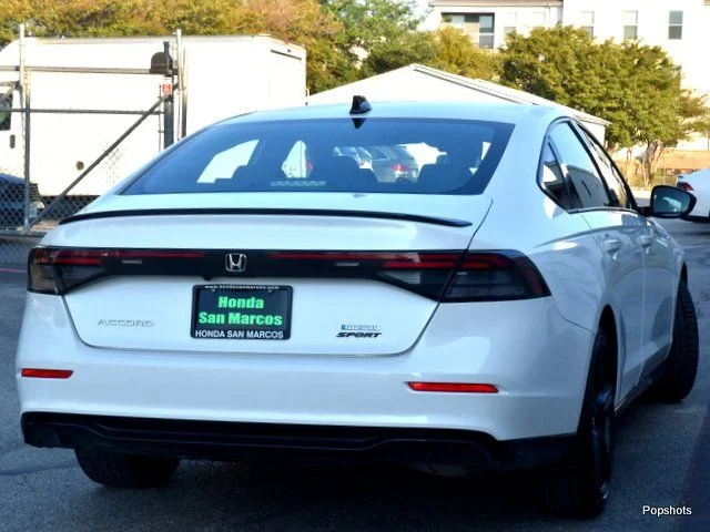 2023 Honda Accord Hybrid Sport-L 4D Sedan Platinum White Pearl - Image 2