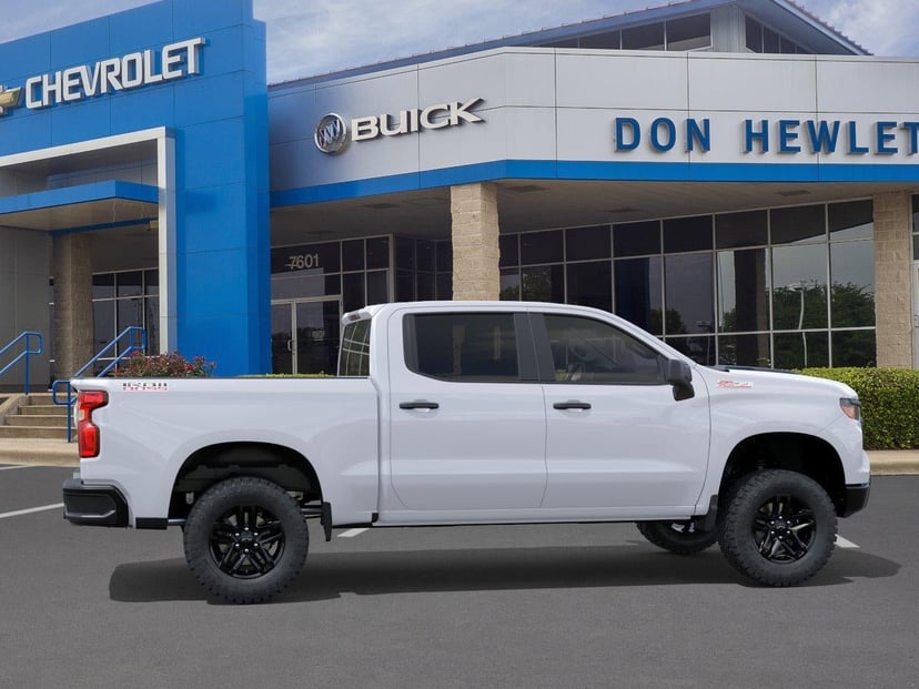 2026 Chevrolet Silverado 1500 - Image 2