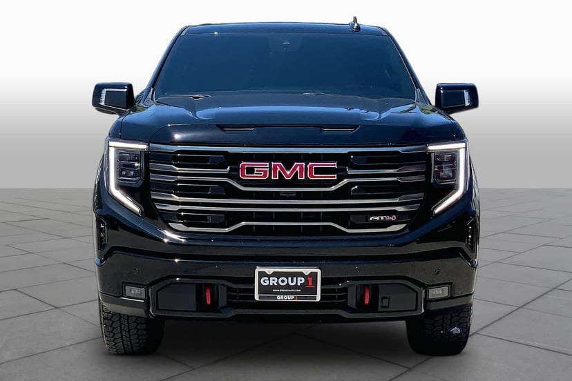 2026 GMC Sierra 1500 - Image 2