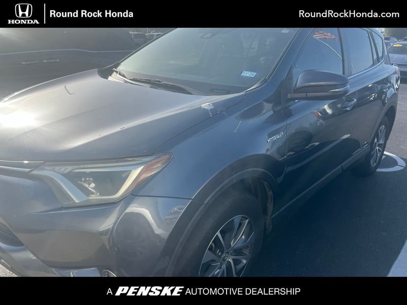 2017 Toyota RAV4 - Image 1