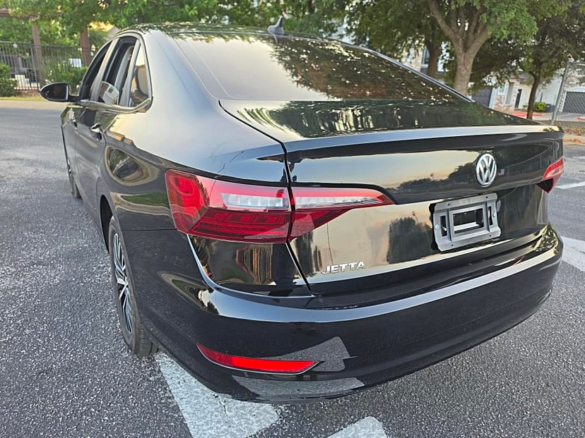 2021 Volkswagen Jetta - Image 1