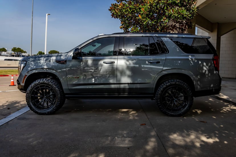 2026 GMC Yukon - Image 2