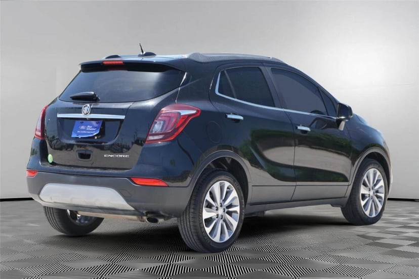 2020 Buick Encore - Image 2