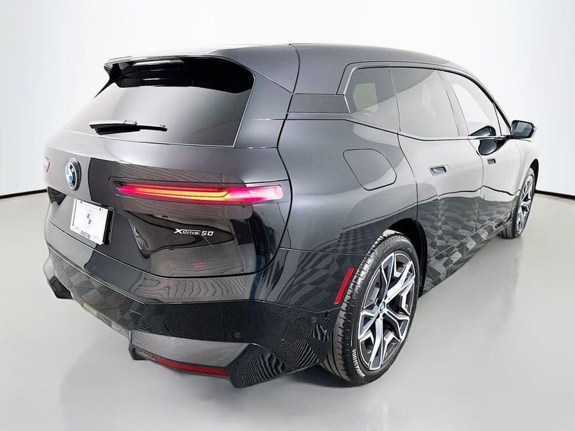 2024 BMW iX - Image 3