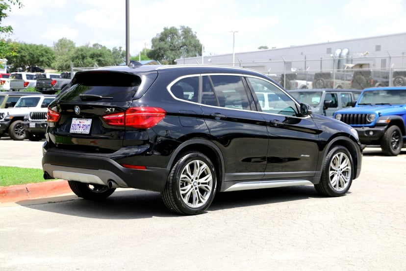 2017 BMW X1 - Image 3