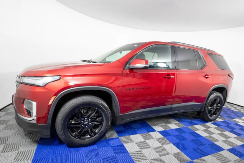2023 Chevrolet Traverse - Image 1