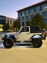 2016 Jeep Wrangler - Preview 5