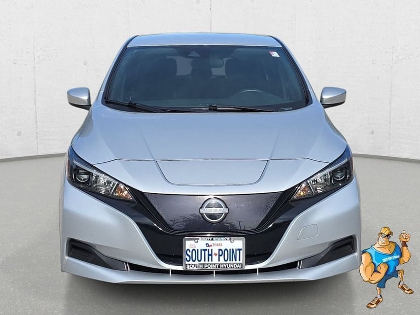 2023 Nissan Leaf - Image 3