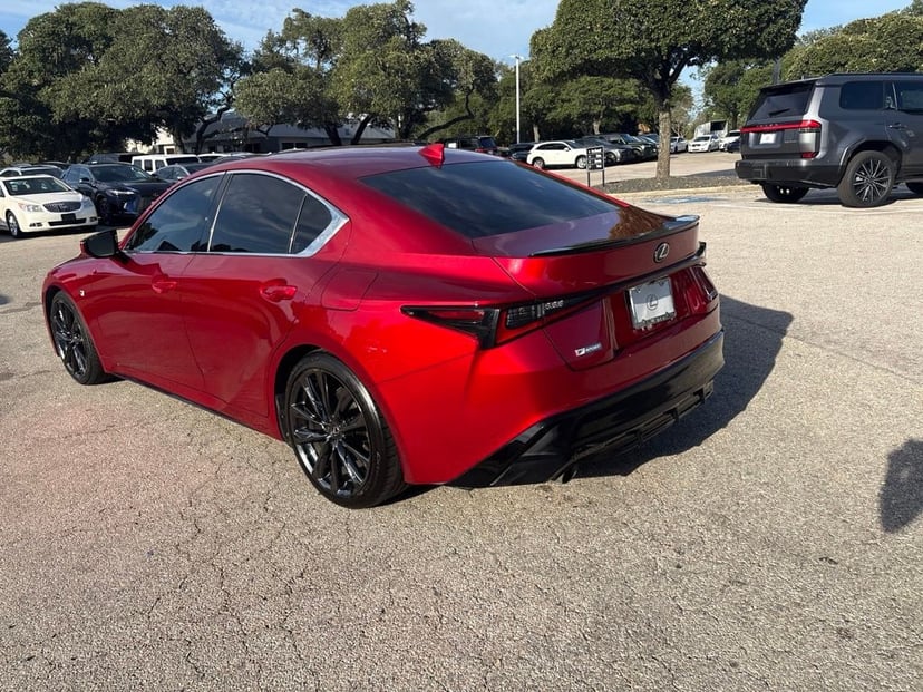 2021 Lexus IS - Image 3