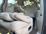2007 Chrysler Town & Country - Preview 7
