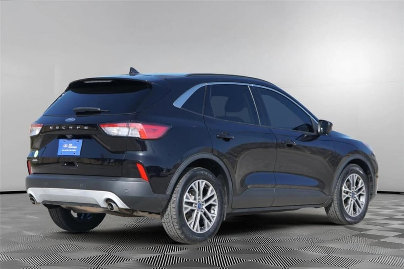 2022 Ford Escape - Image 2