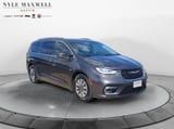 2021 Chrysler Pacifica - Preview 2