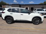 2023 Nissan Rogue - Preview 3