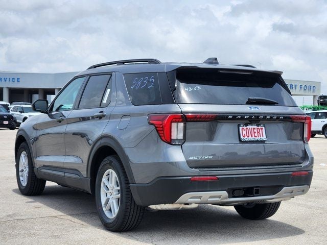 2026 Ford Explorer - Image 3