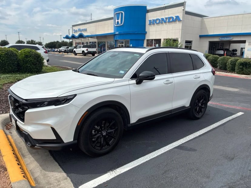 2025 Honda CR-V - Image 1