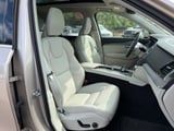2025 Volvo XC90 - Preview 9
