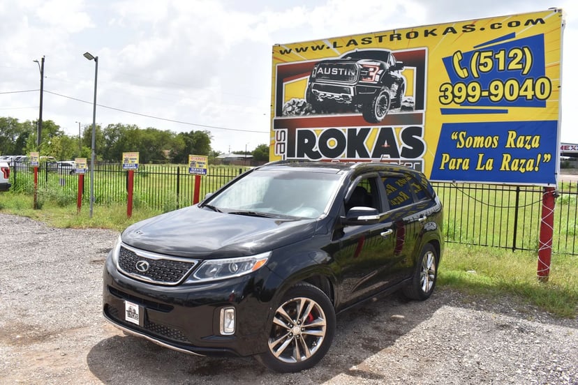 2014 Kia Sorento - Image 2