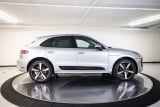 2026 Porsche Macan - Preview 8