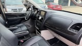 2014 Chrysler Town And Country - Preview 6