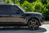 2025 Land Rover Defender - Preview 13