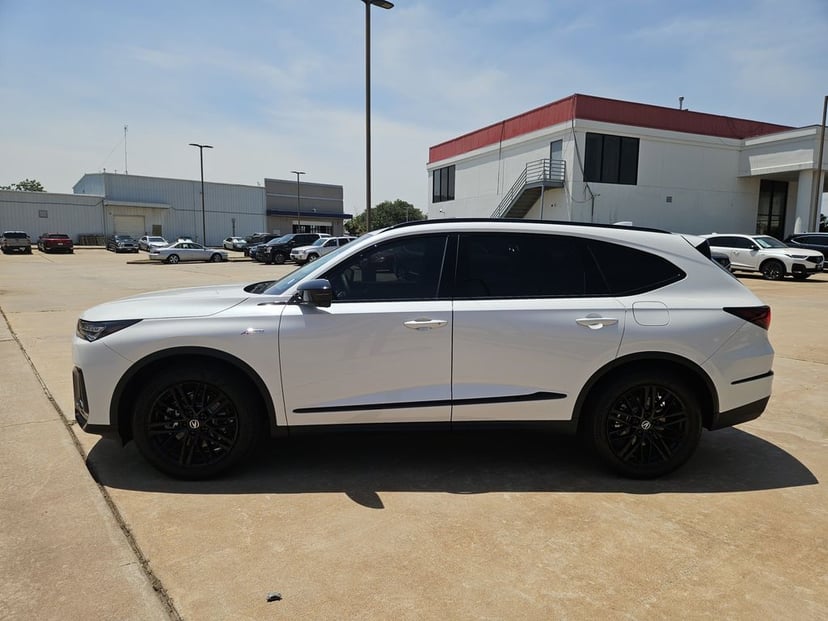 2026 Acura MDX - Image 2