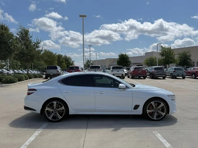 2025 Genesis G70 - Image 2