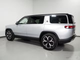 2024 Rivian R1S - Preview 8