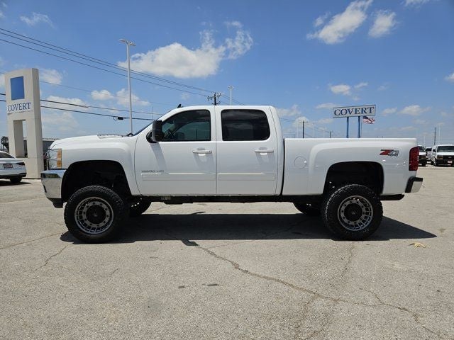 2014 Chevrolet Silverado 2500 HD - Image 2