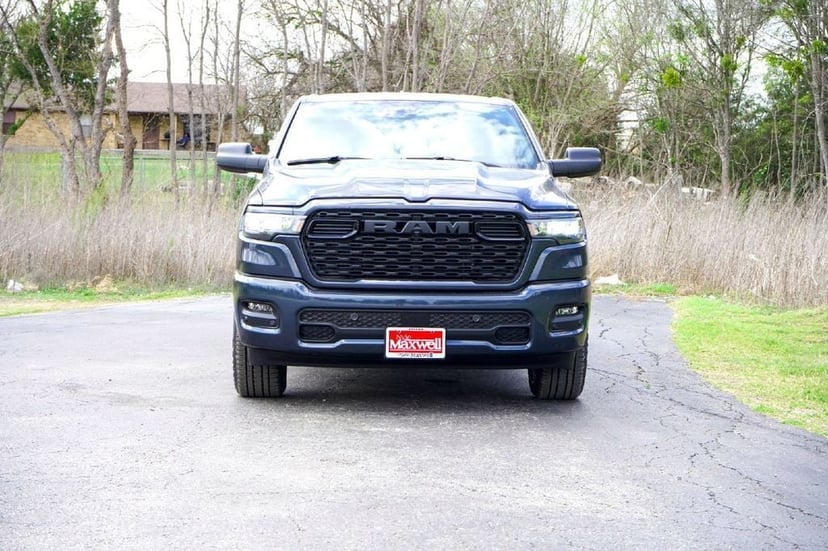 2026 Ram 1500 - Image 2