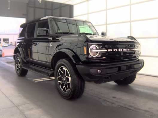 2025 Ford Bronco - Image 2