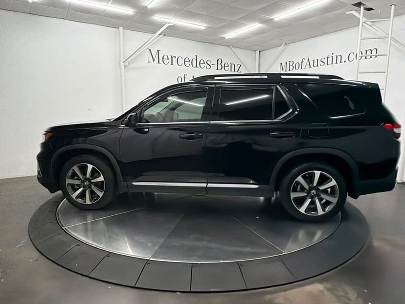 2023 Honda Pilot - Image 2