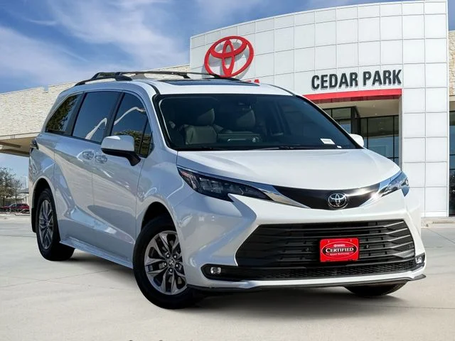 2026 Toyota Sienna - Image 1