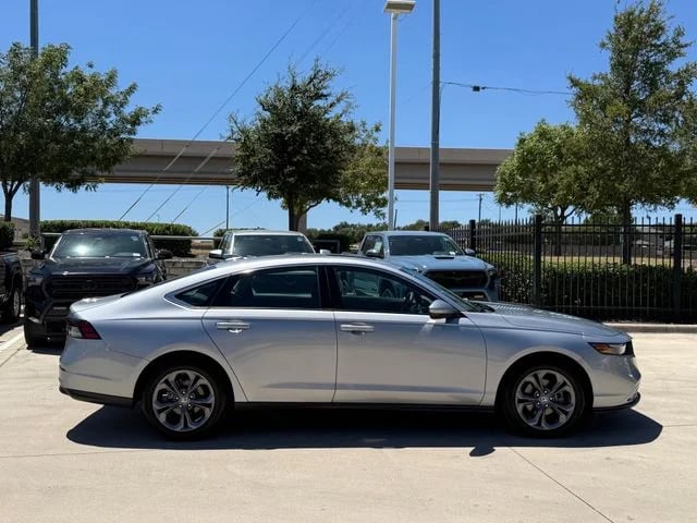 2023 Honda Accord - Image 3