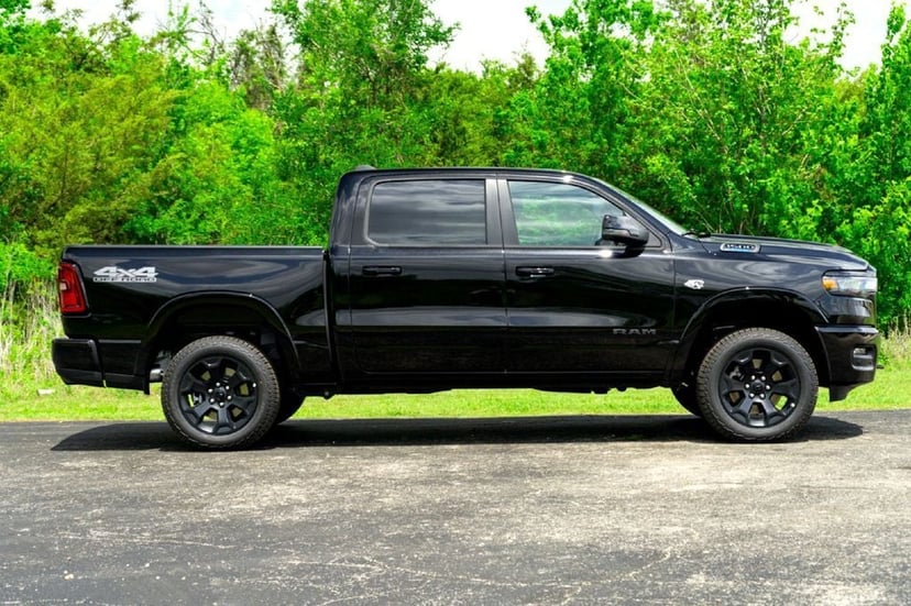 2026 Ram 1500 - Image 2