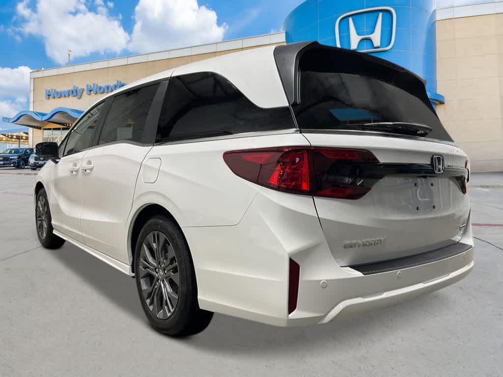 2027 Honda Odyssey - Image 3