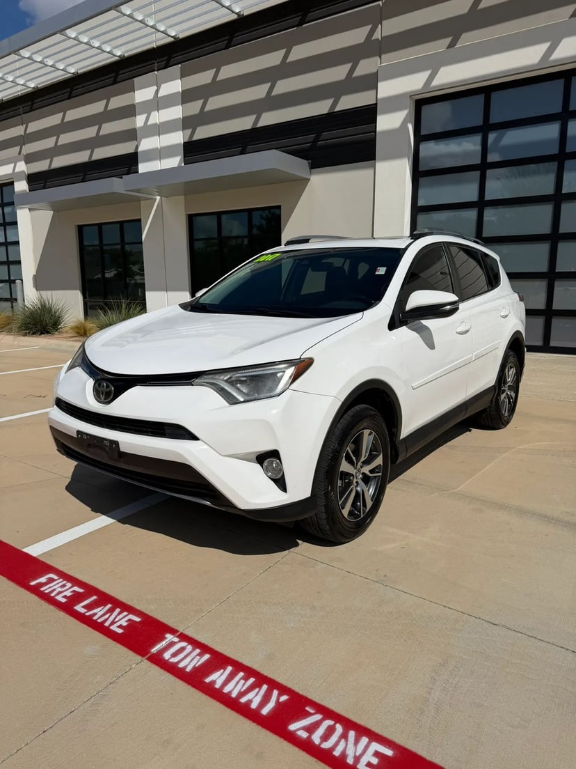 2017 Toyota RAV4 - Image 1