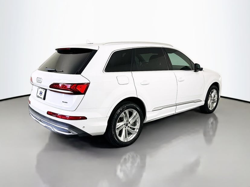 2022 Audi Q7 - Image 2