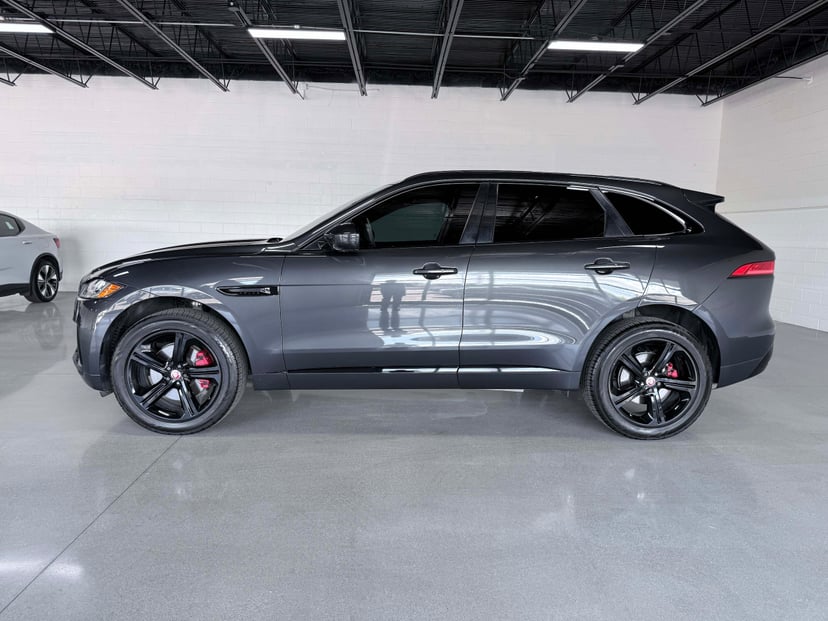 2020 Jaguar F-PACE - Image 2