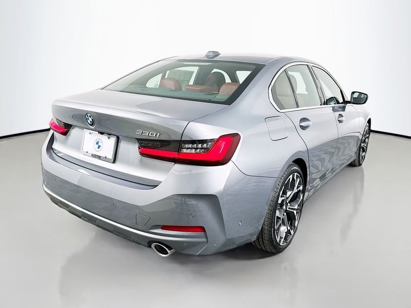 2026 BMW 3 Series - Image 3