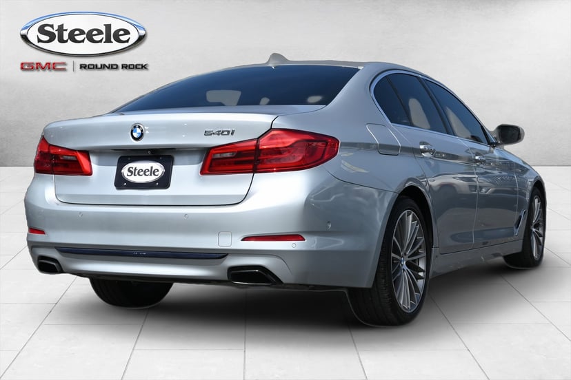 2017 BMW 540i - Image 3