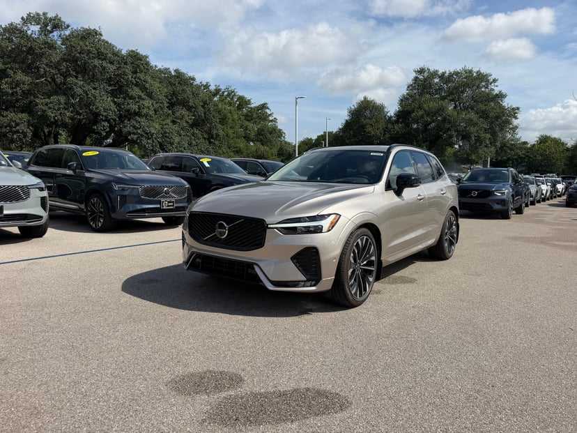 2026 Volvo XC60 - Image 1