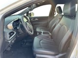 2025 Chrysler Pacifica - Preview 9