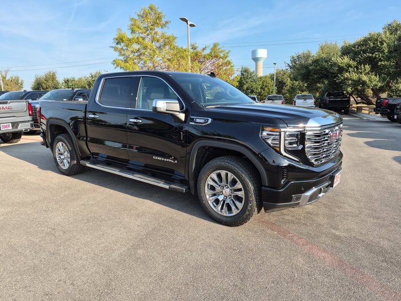 2026 GMC Sierra 1500 - Image 1