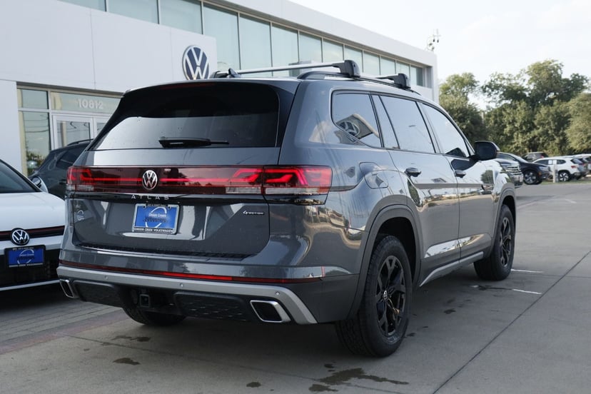 2026 Volkswagen Atlas - Image 3