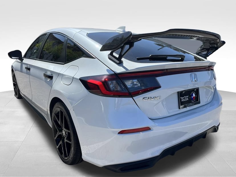 2024 Honda Civic Hatchback Sport - Image 3