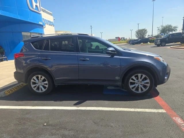 2013 Toyota RAV4 - Image 2