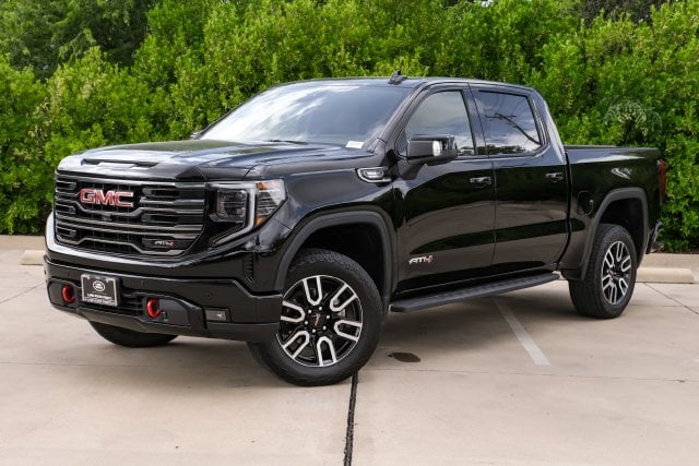 2025 GMC Sierra 1500 - Image 1