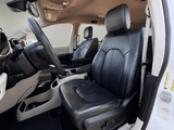 2022 Chrysler Pacifica - Preview 6